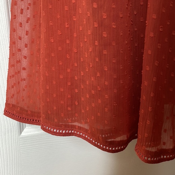 Wrap dress with embroidered detail - Picture 5 of 5